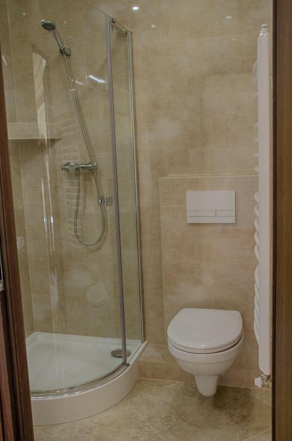 Pod Debami Villa วาโดวิเซ ภายนอก รูปภาพ